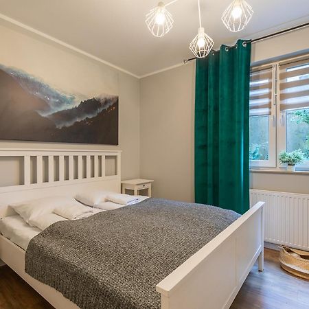 Rentplanet - Apartamenty Izerska シクラルスカ・ポレンバ エクステリア 写真