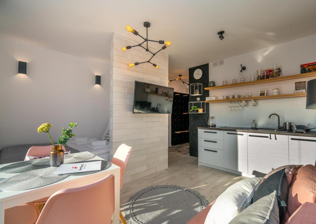 Rentplanet - Apartamenty Izerska シクラルスカ・ポレンバ エクステリア 写真