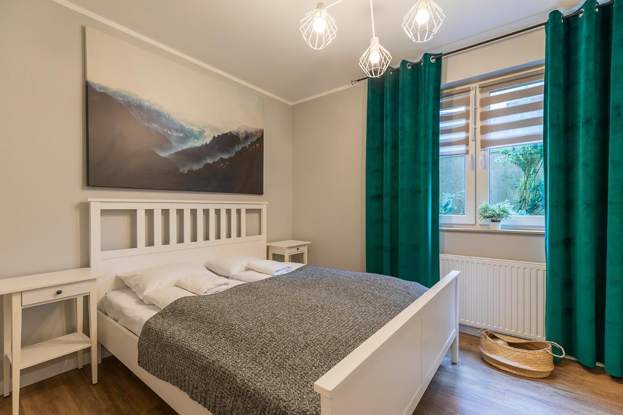 Rentplanet - Apartamenty Izerska シクラルスカ・ポレンバ エクステリア 写真